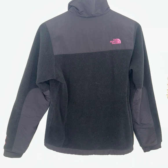 The North Face Black Breast Cancer Awareness Denali Fleece Jacket Size S… - Picture 15 of 16